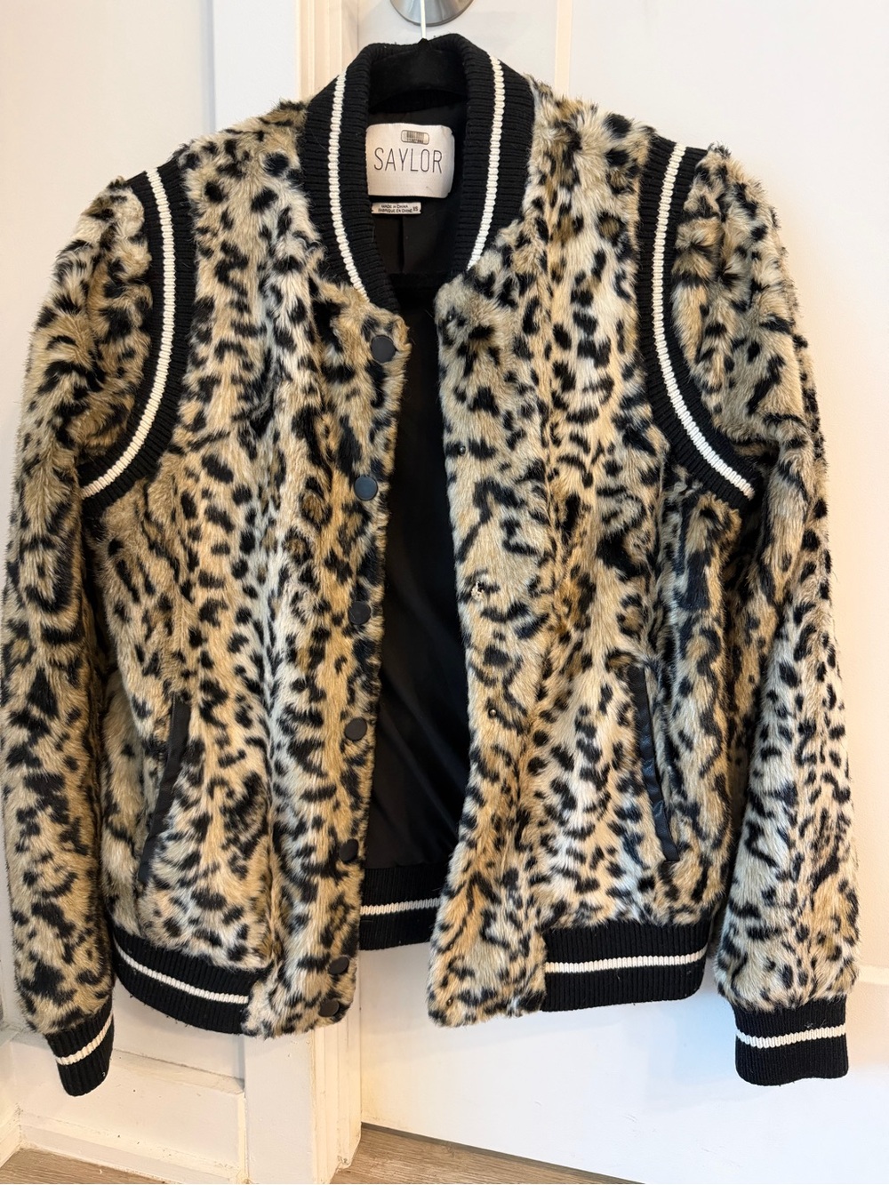 SAYLOR Leopard Print Faux Fur Bomber Jacket - Black & Tan